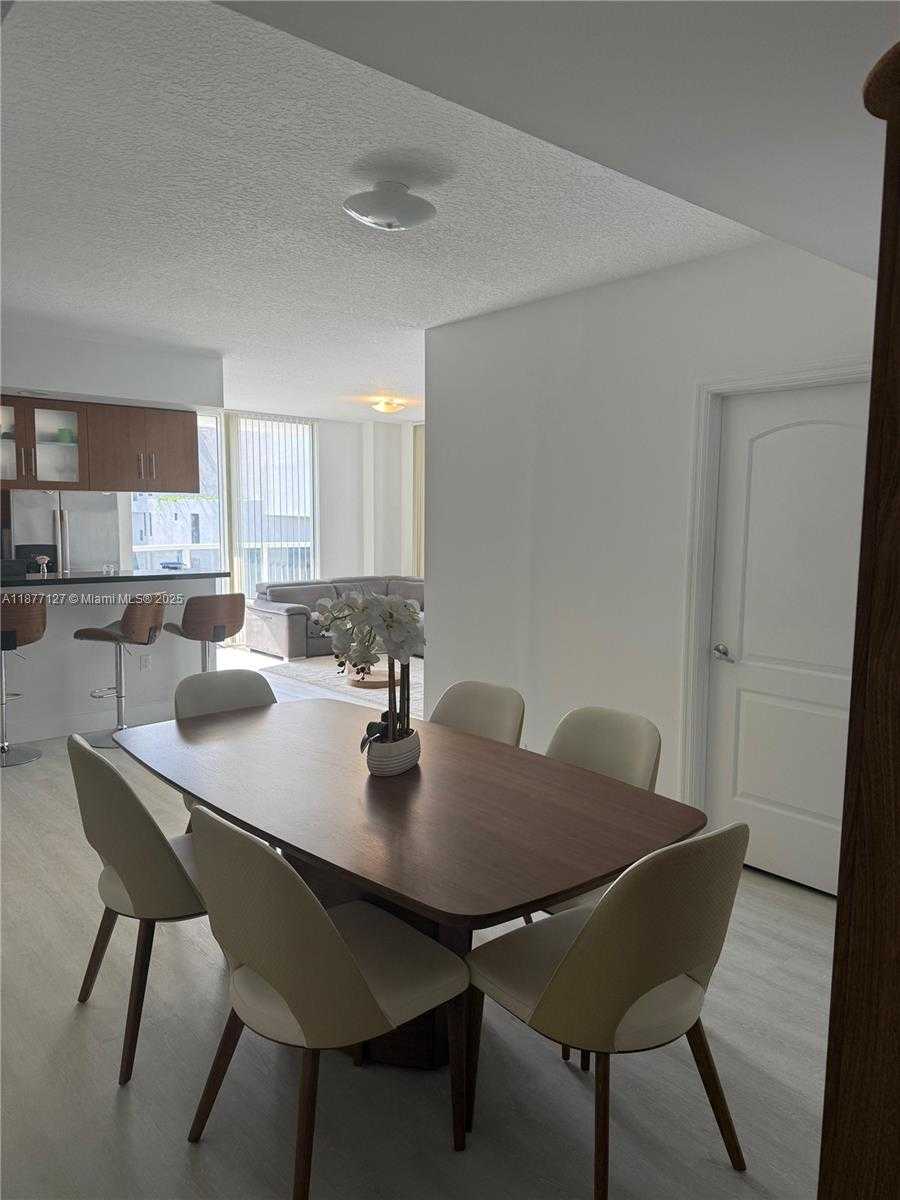 Small Image of 601 NE 23RD ST #803, Miami Number 3