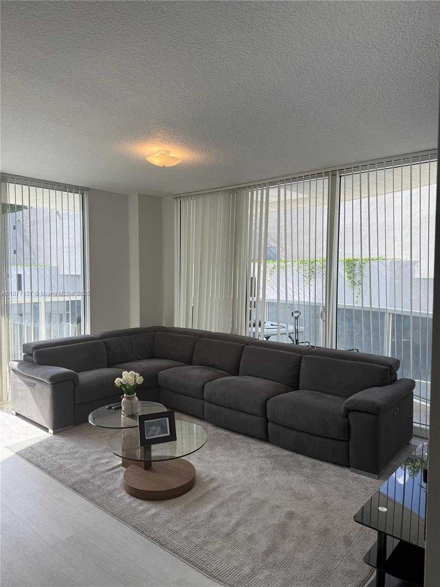 Small Image of 601 NE 23RD ST #803, Miami Number 5
