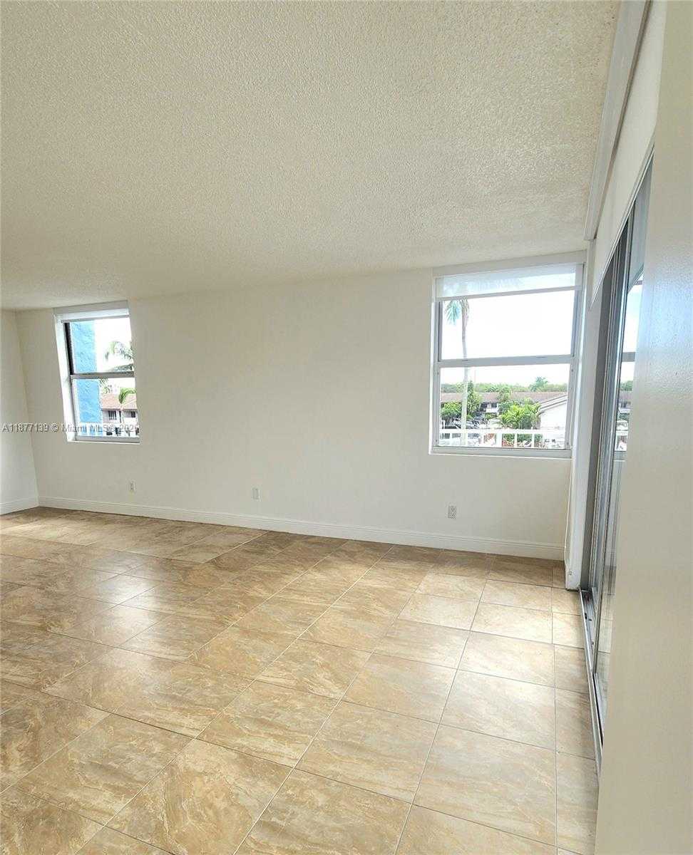 Small Image of 16565 NORTH EAST 26TH AVE #3F, North Miami Beach Number 100