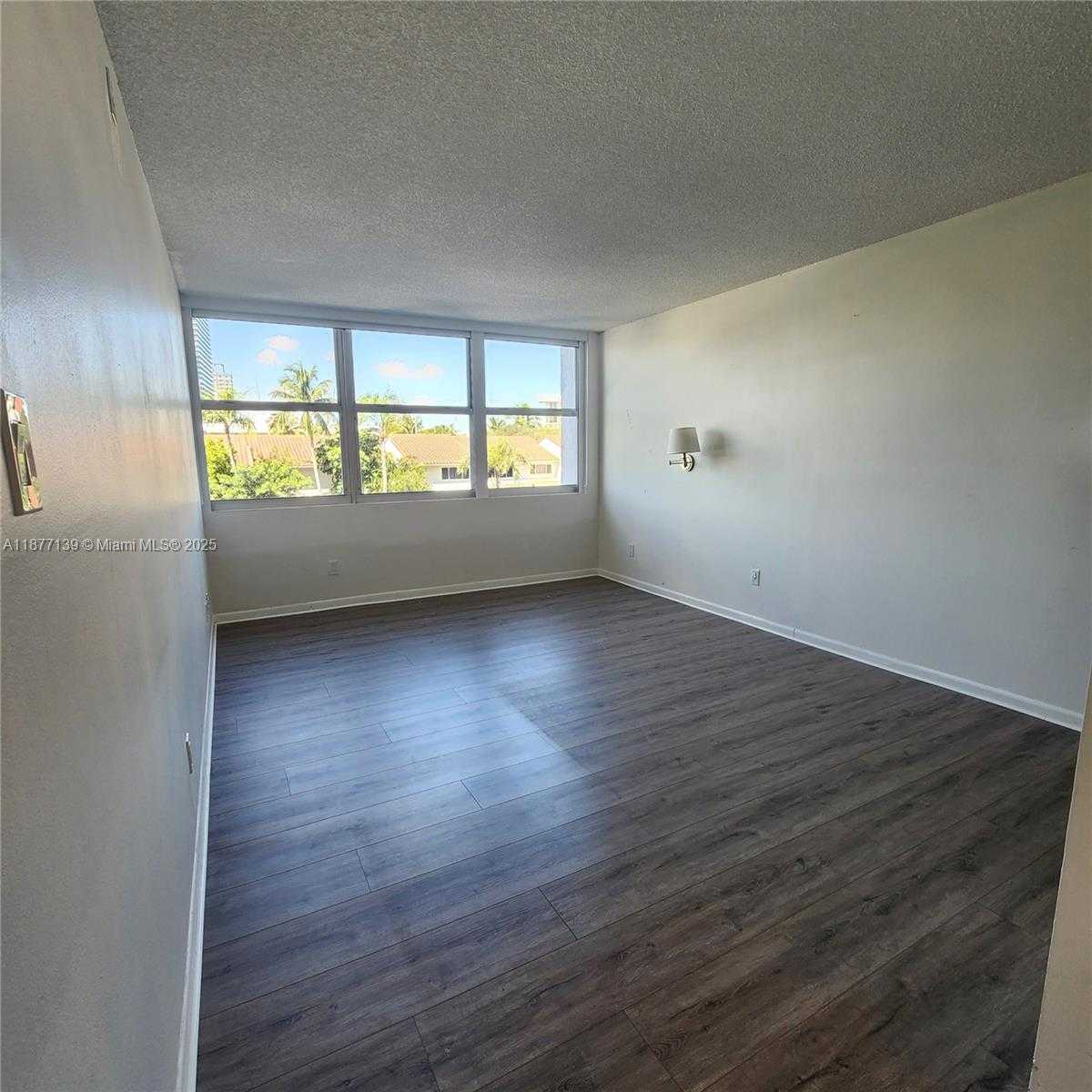 Small Image of 16565 NORTH EAST 26TH AVE #3F, North Miami Beach Number 30