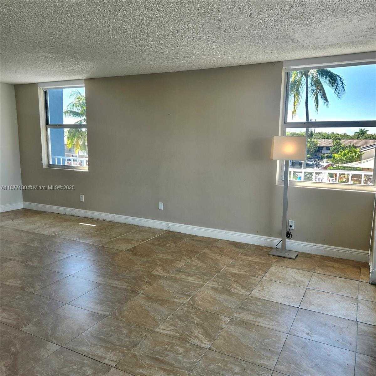 Small Image of 16565 NORTH EAST 26TH AVE #3F, North Miami Beach Number 5