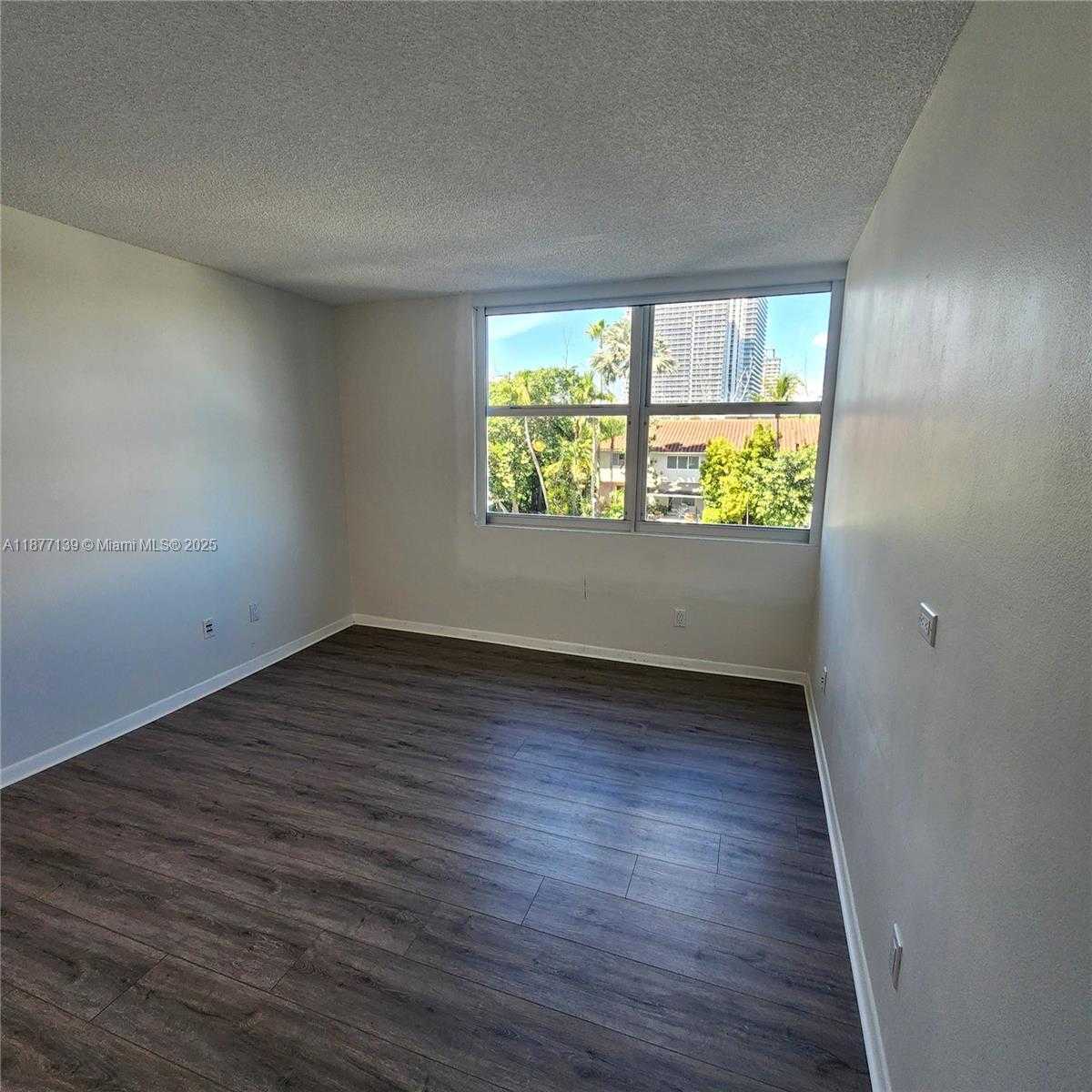 Small Image of 16565 NORTH EAST 26TH AVE #3F, North Miami Beach Number 61