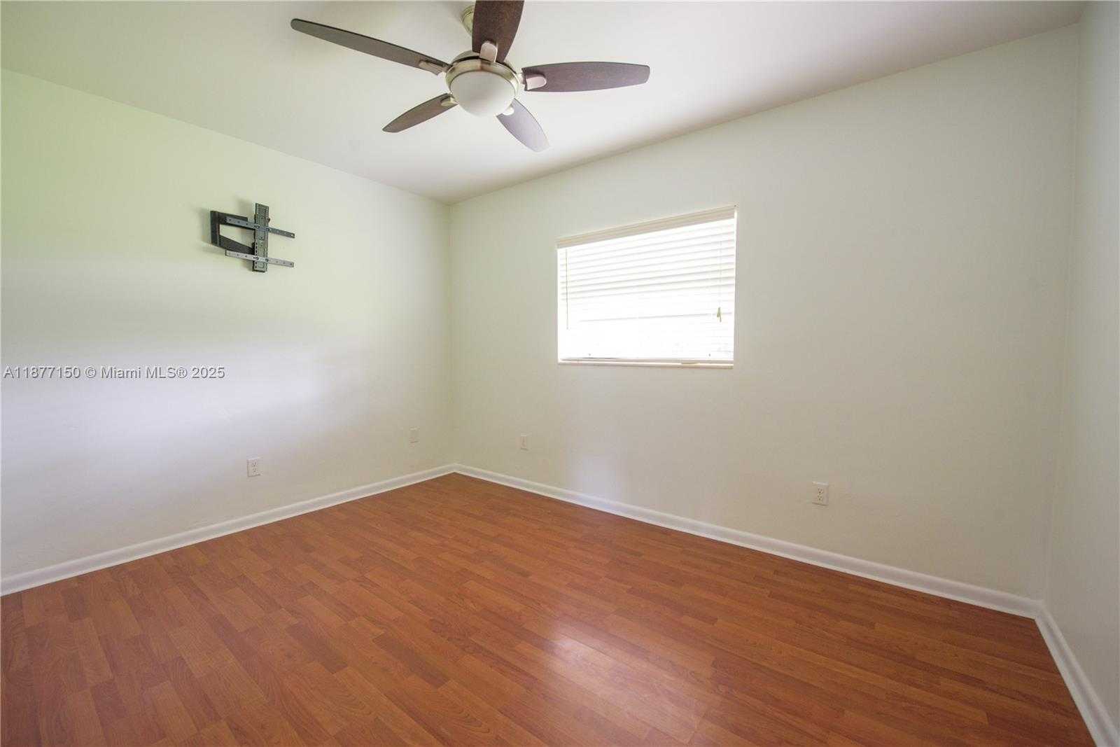 Small Image of 18370 SOUTH WEST 292ND ST #18370, Homestead Number 11