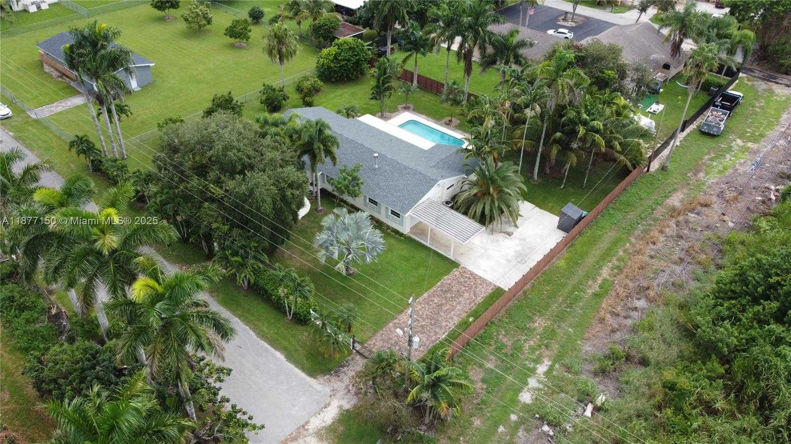 Small Image of 18370 SOUTH WEST 292ND ST #18370, Homestead Number 33