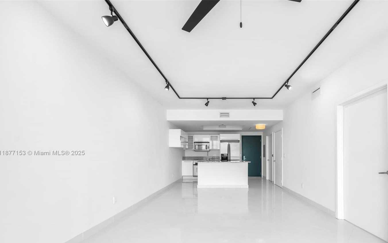 Small Image of 888 BISCAYNE BLVD #3710, Miami Number 19