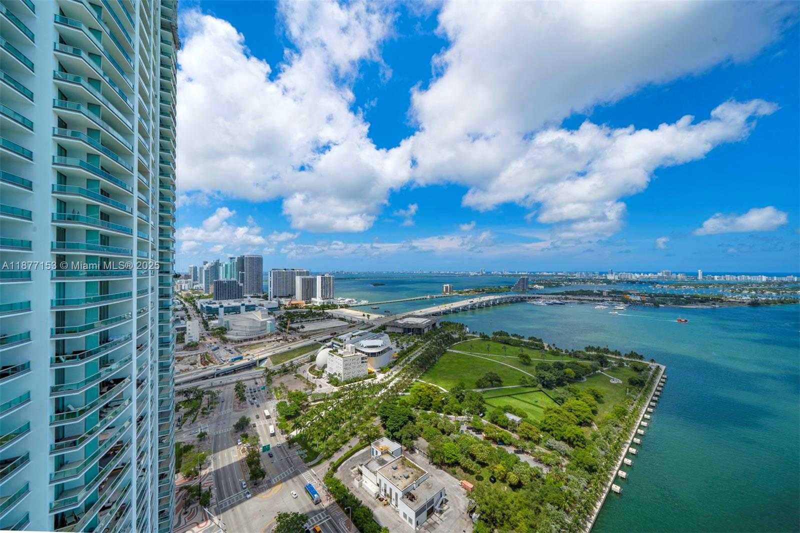 Small Image of 888 BISCAYNE BLVD #3710, Miami Number 21