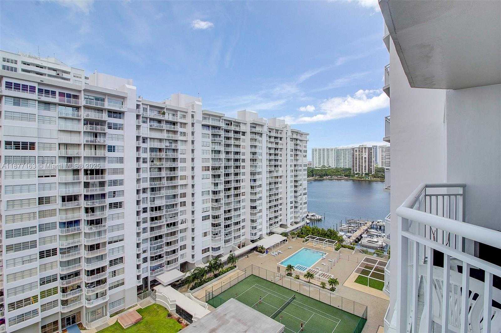 Small Image of 18031 BISCAYNE BLVD #1601, Aventura Number 12