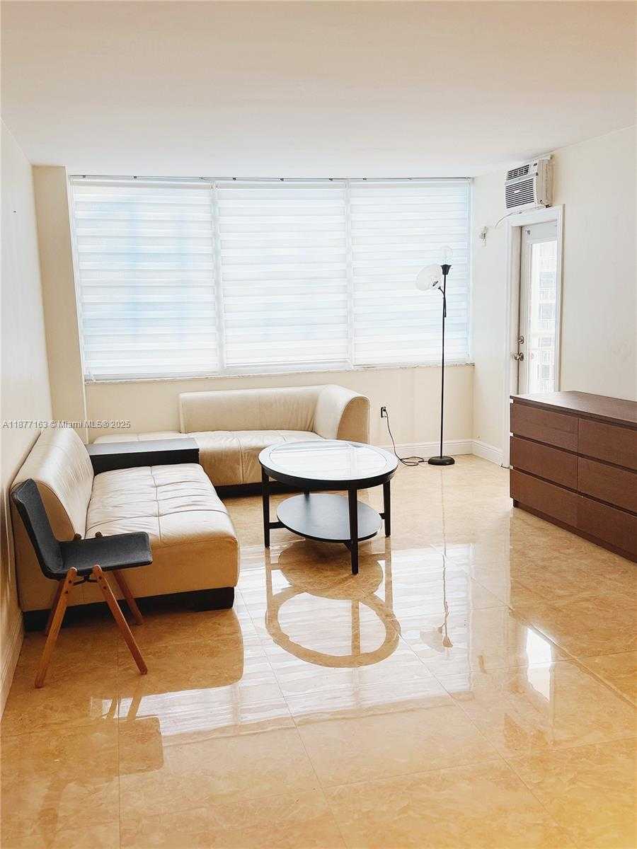 Small Image of 18031 BISCAYNE BLVD #1601, Aventura Number 3