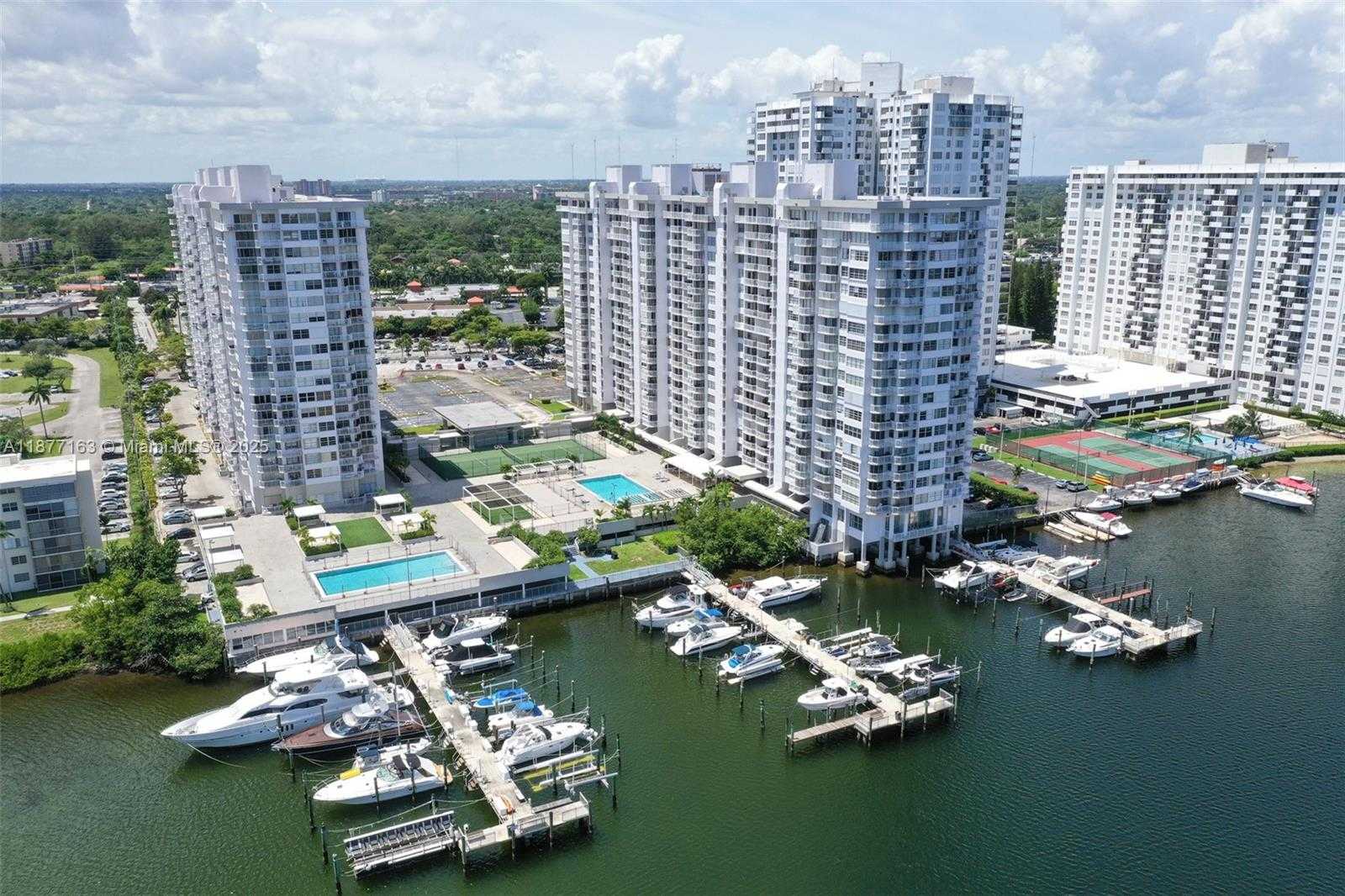 Small Image of 18031 BISCAYNE BLVD #1601, Aventura Number 8