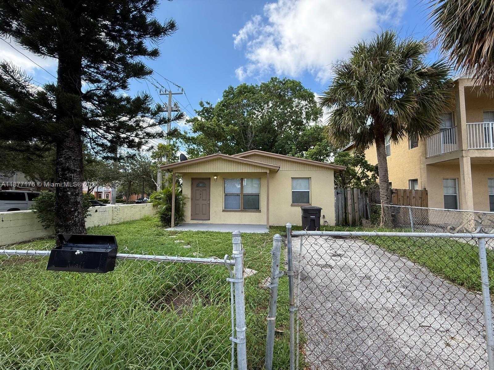 Small Image of 502 18TH ST, West Palm Beach Number 14