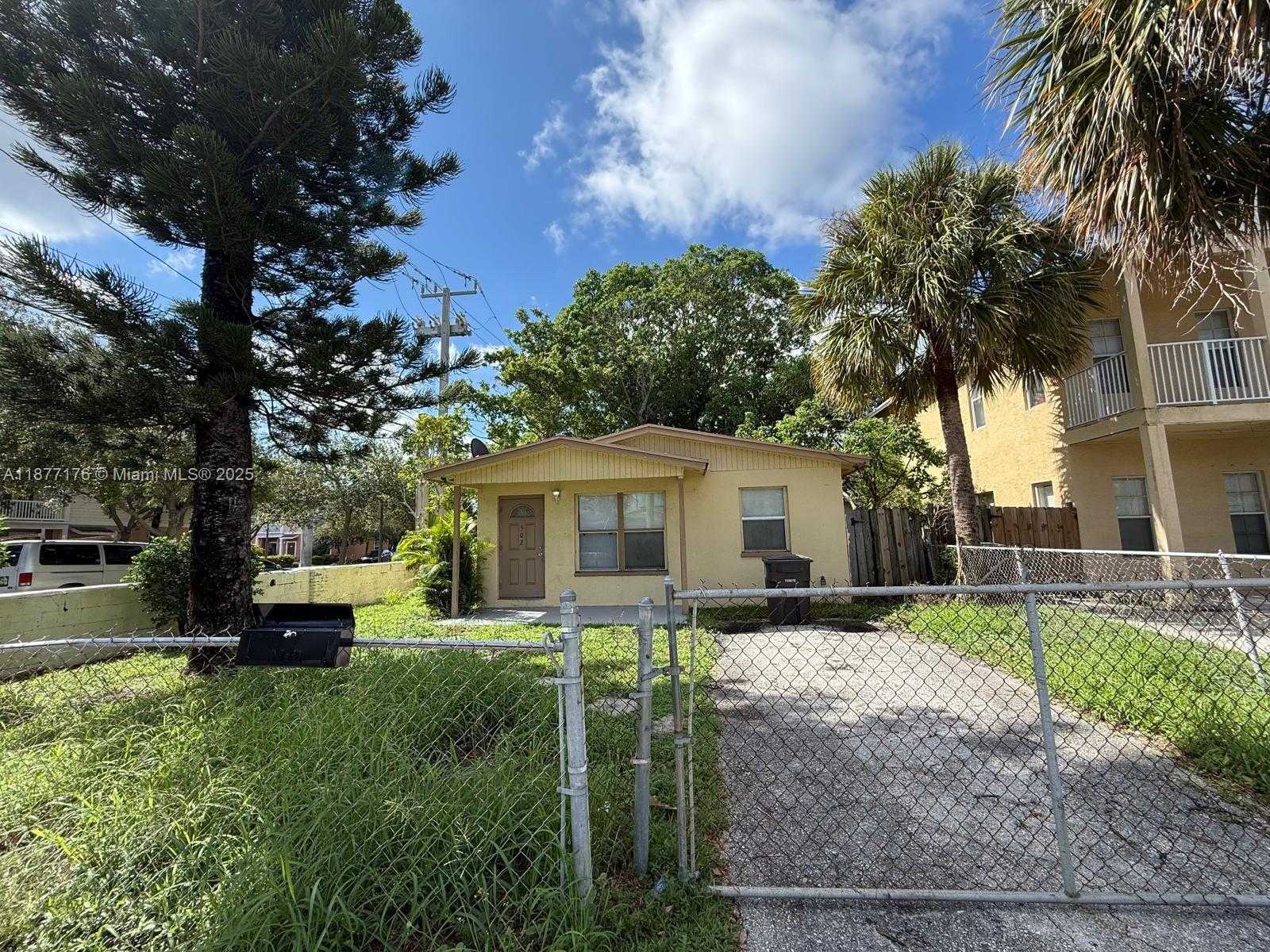 Small Image of 502 18TH ST, West Palm Beach Number 16