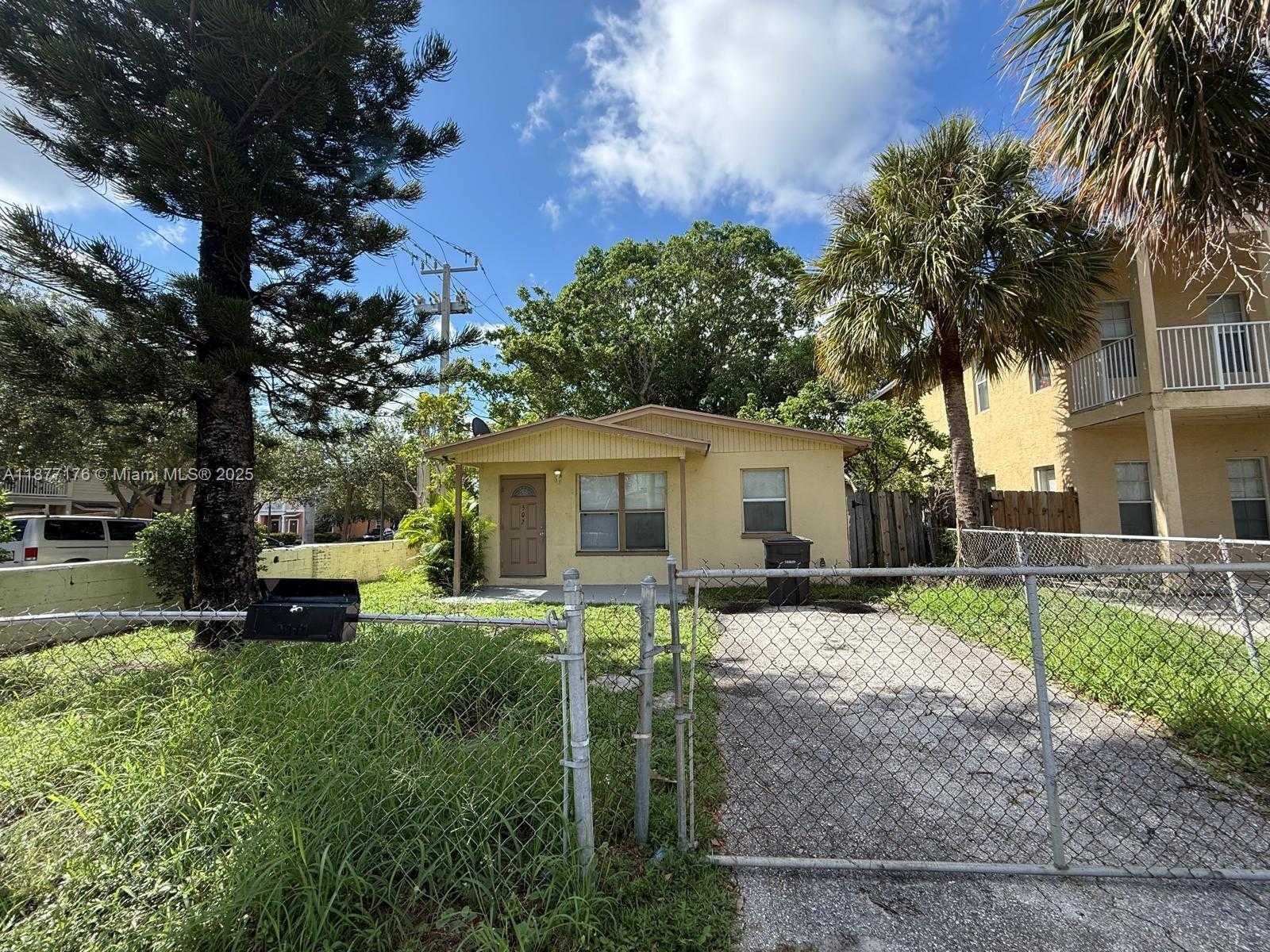 Small Image of 502 18TH ST, West Palm Beach Number 17