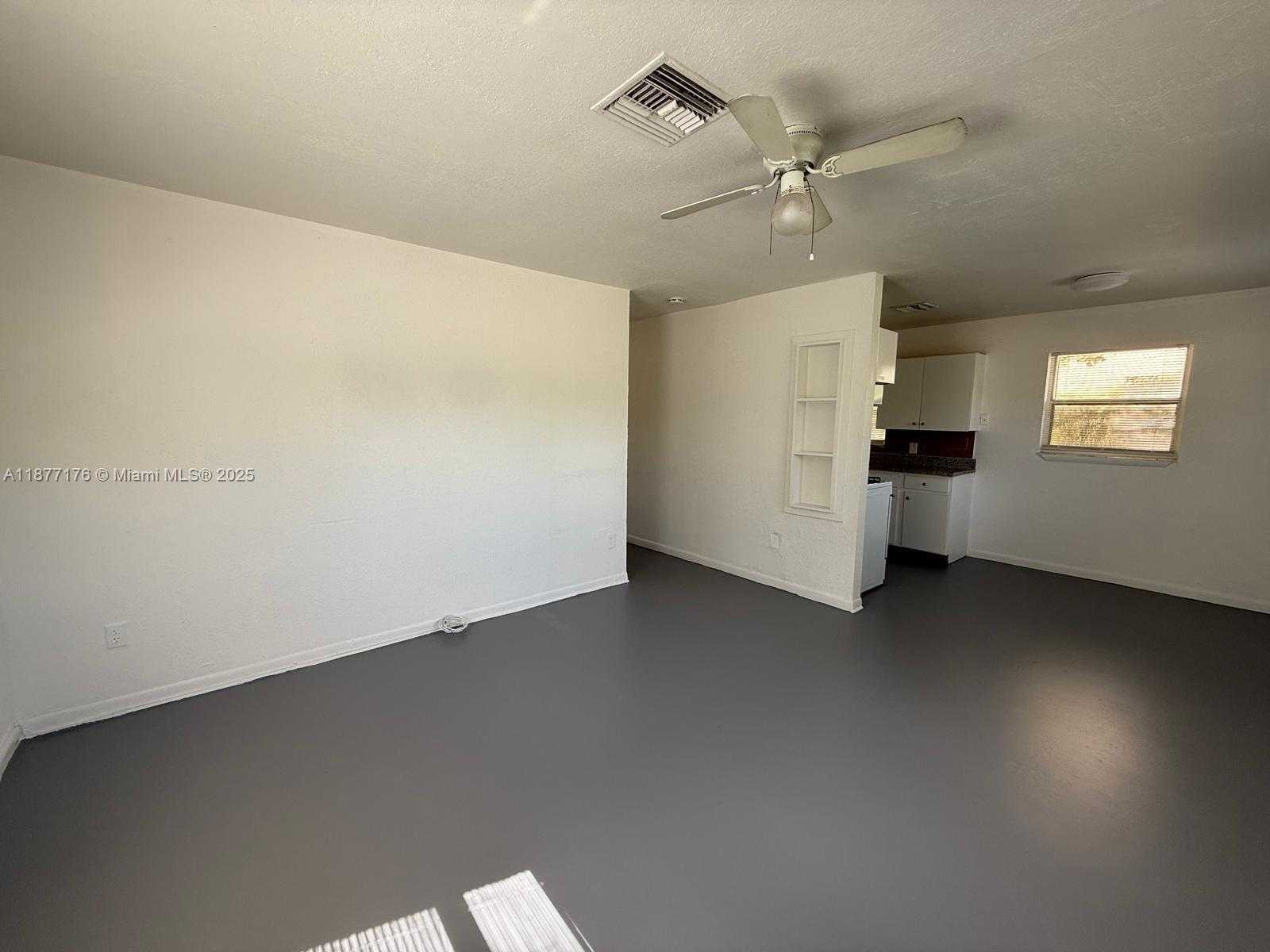 Small Image of 502 18TH ST, West Palm Beach Number 3