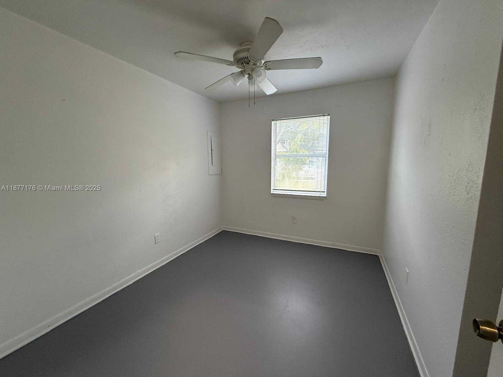 Small Image of 502 18TH ST, West Palm Beach Number 7
