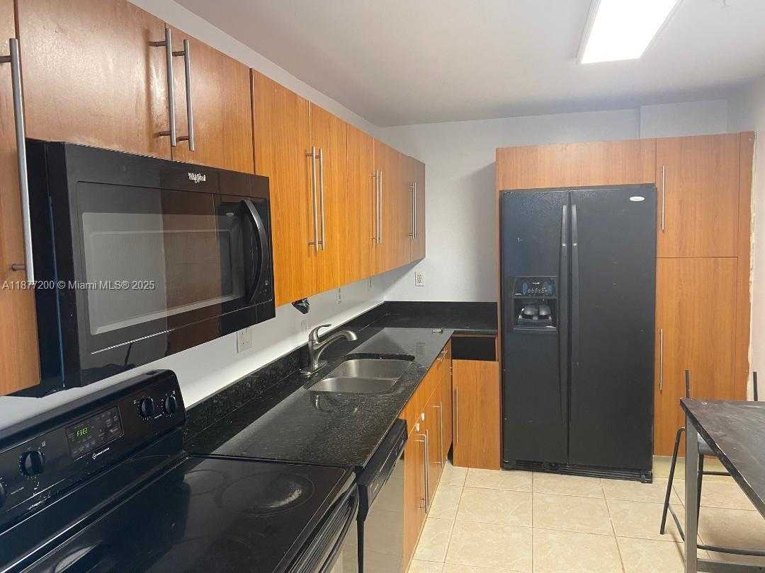 Small Image of 3001 SOUTH OCEAN DR #833, Hollywood Number 14