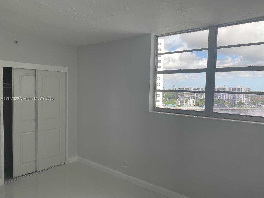 Small Image of 3001 SOUTH OCEAN DR #833, Hollywood Number 17