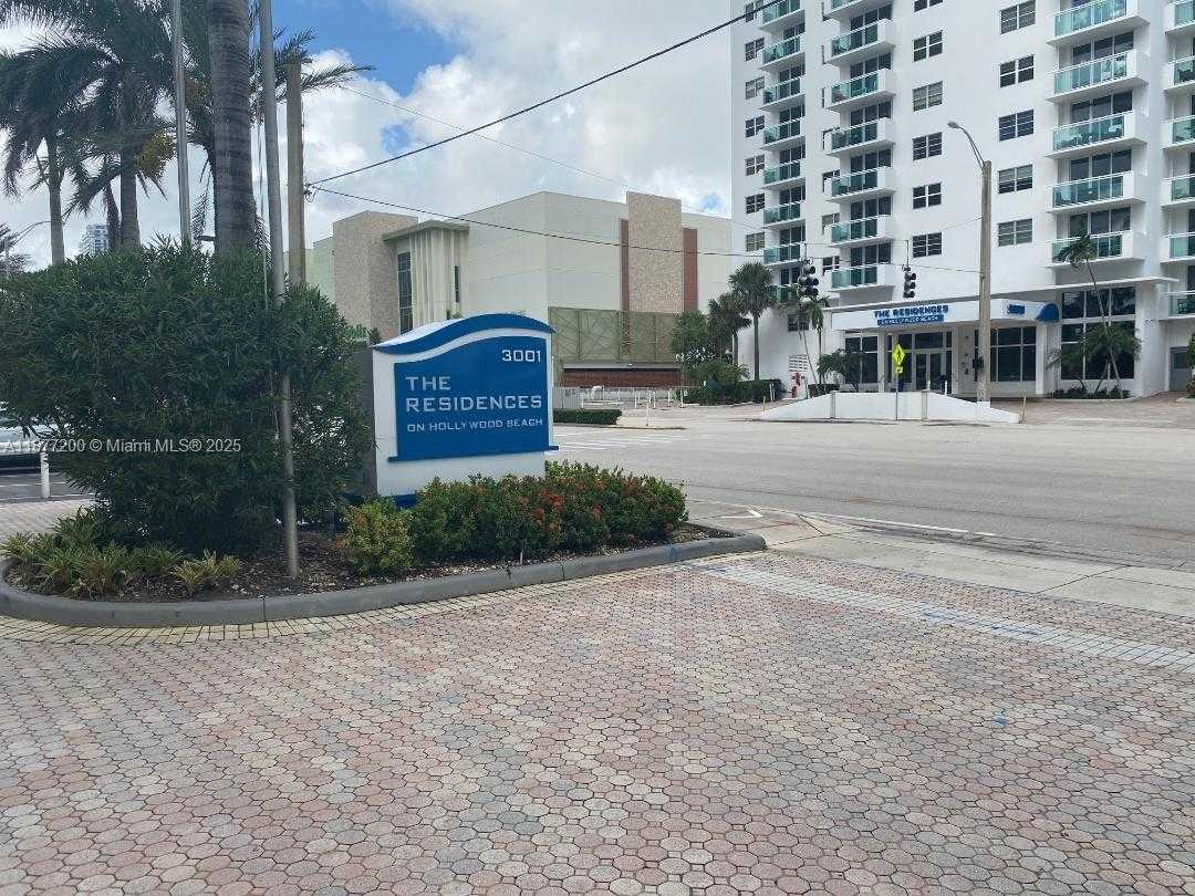 Small Image of 3001 SOUTH OCEAN DR #833, Hollywood Number 2