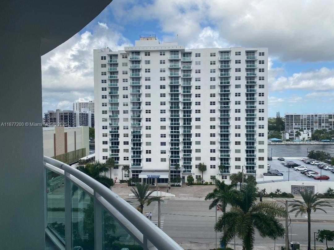 Small Image of 3001 SOUTH OCEAN DR #833, Hollywood Number 21