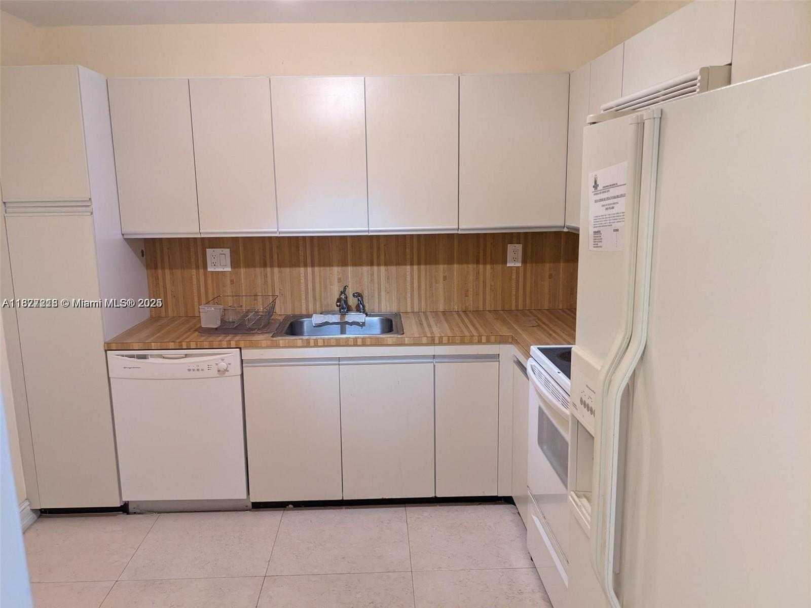 Small Image of 18151 NORTH EAST 31ST CT #PH108, Aventura Number 13