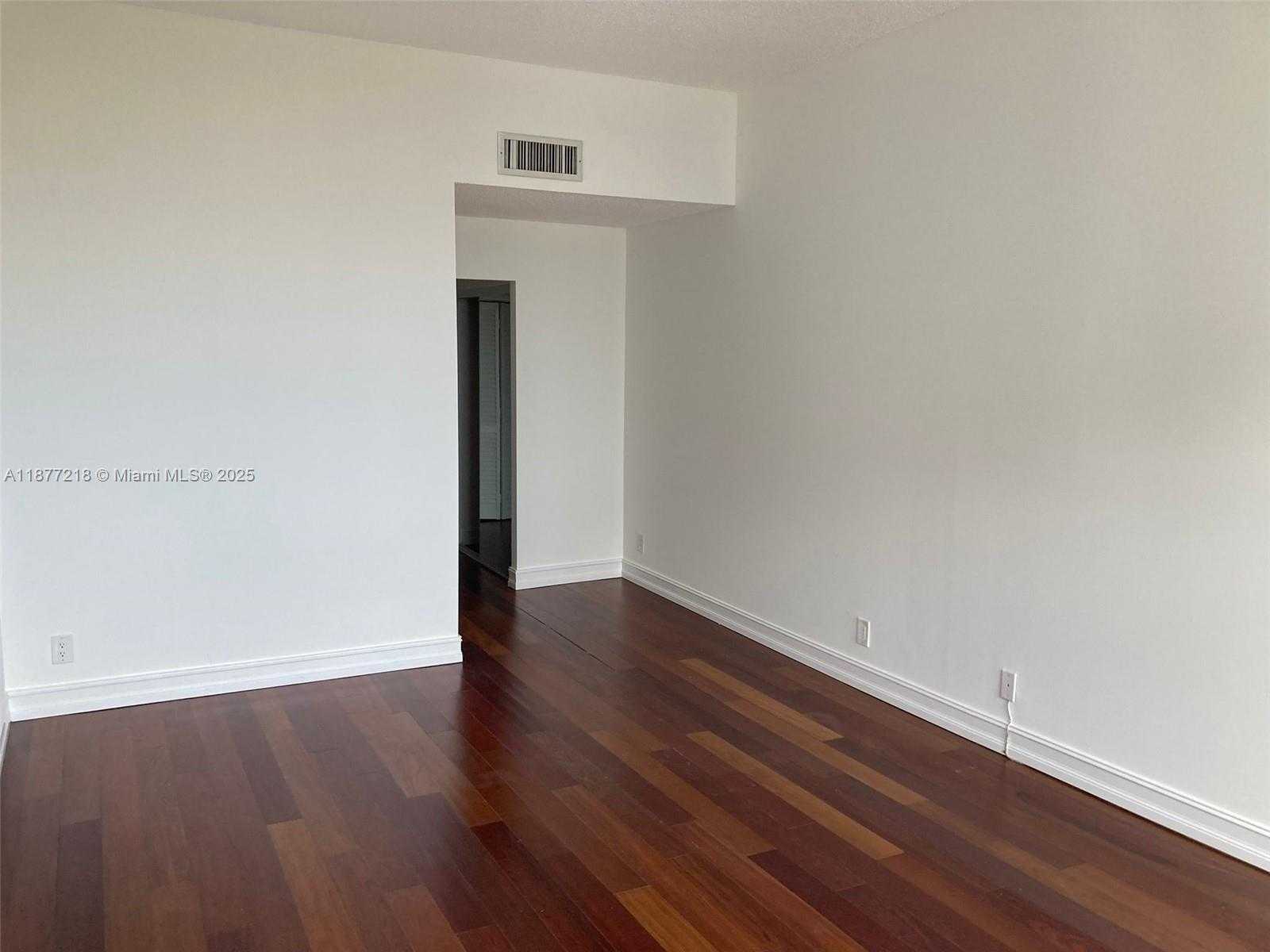 Small Image of 18151 NORTH EAST 31ST CT #PH108, Aventura Number 3
