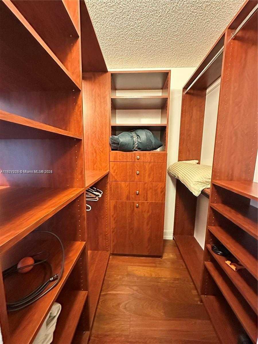Small Image of 18151 NORTH EAST 31ST CT #PH108, Aventura Number 7