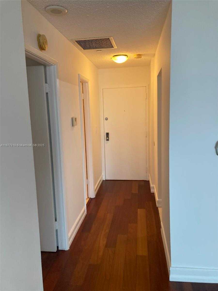 Small Image of 18151 NORTH EAST 31ST CT #PH108, Aventura Number 9