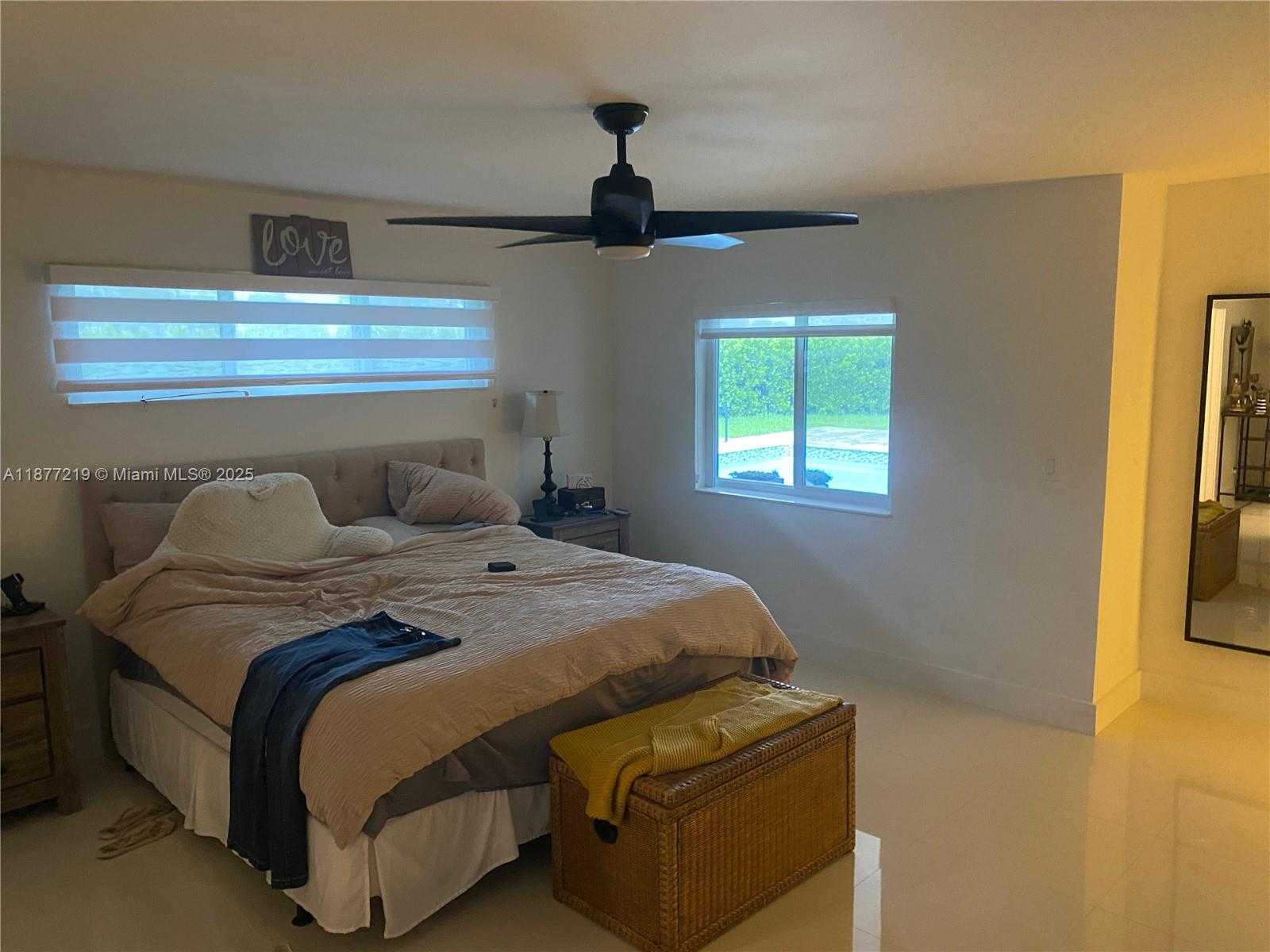 Small Image of 9203 SOUTH WEST 136TH TER, Miami Number 11