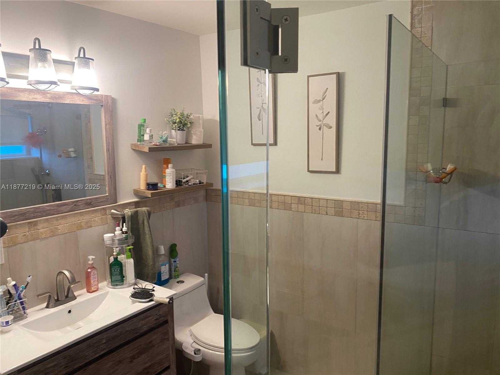 Small Image of 9203 SOUTH WEST 136TH TER, Miami Number 13