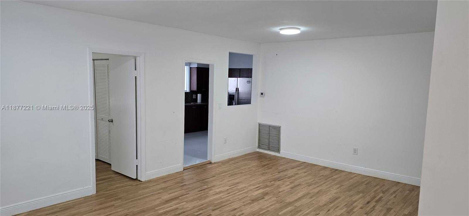 Small Image of 3915 PONCE DE LEON BLVD #L1, Coral Gables Number 14