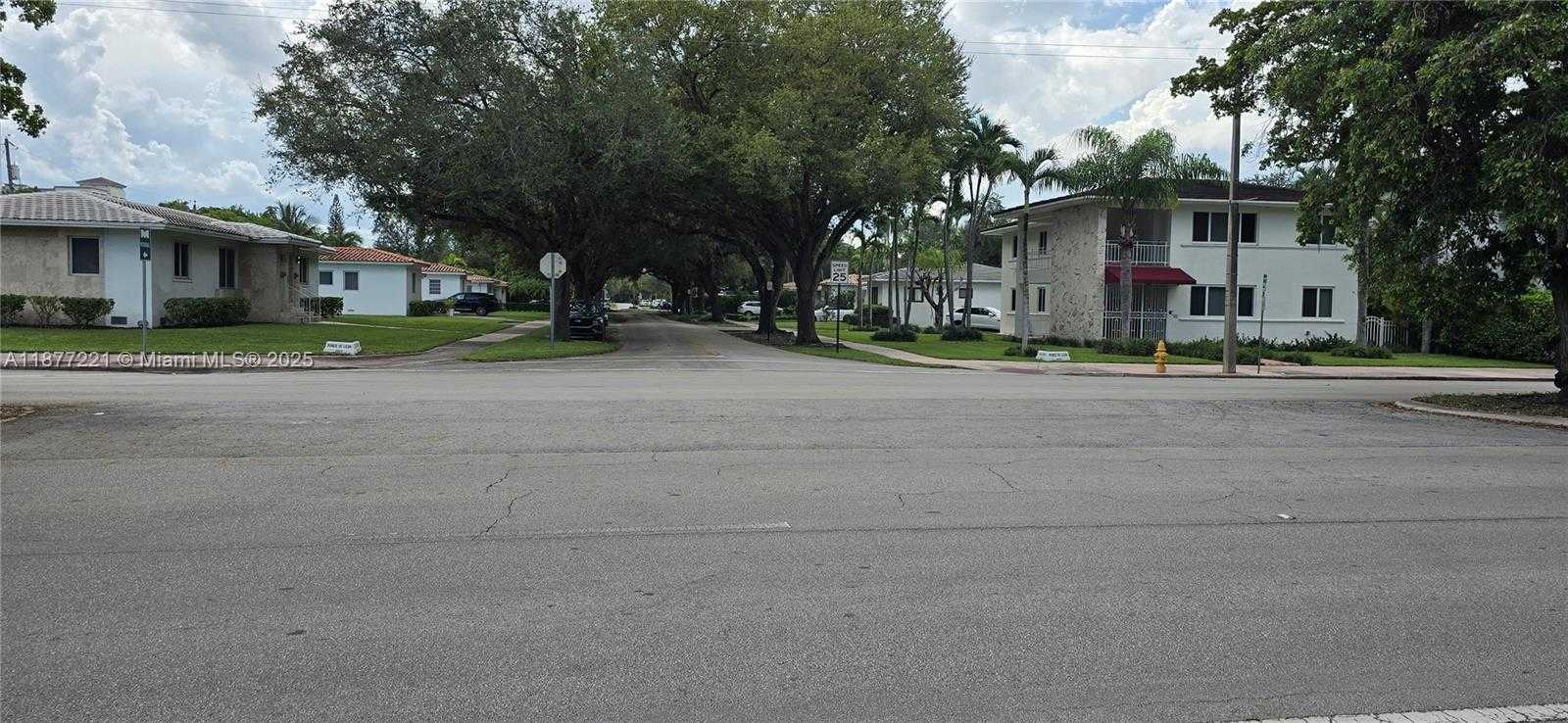 Small Image of 3915 PONCE DE LEON BLVD #L1, Coral Gables Number 30