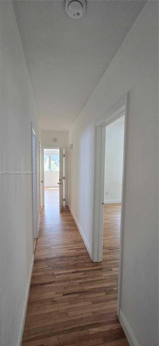 Small Image of 3915 PONCE DE LEON BLVD #L1, Coral Gables Number 4