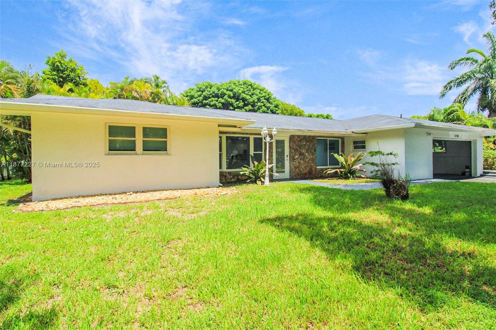 Small Image of 5785 SOUTH WEST 160TH AVE, Southwest Ranches Number 5