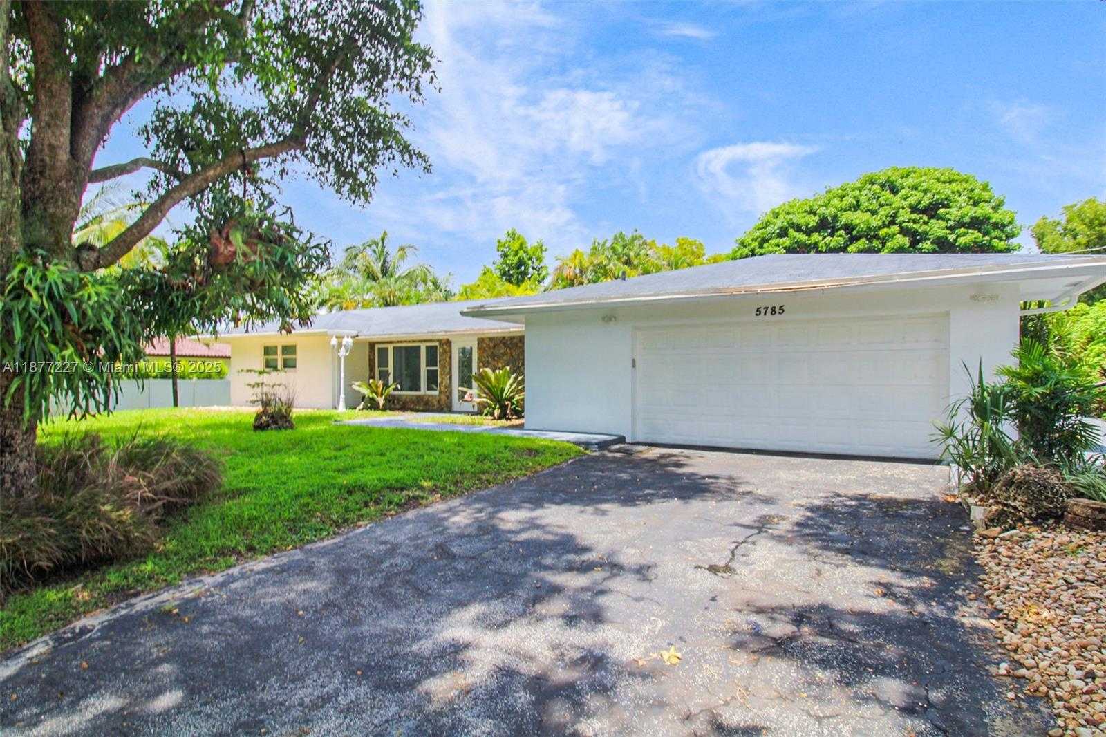Small Image of 5785 SOUTH WEST 160TH AVE, Southwest Ranches Number 6
