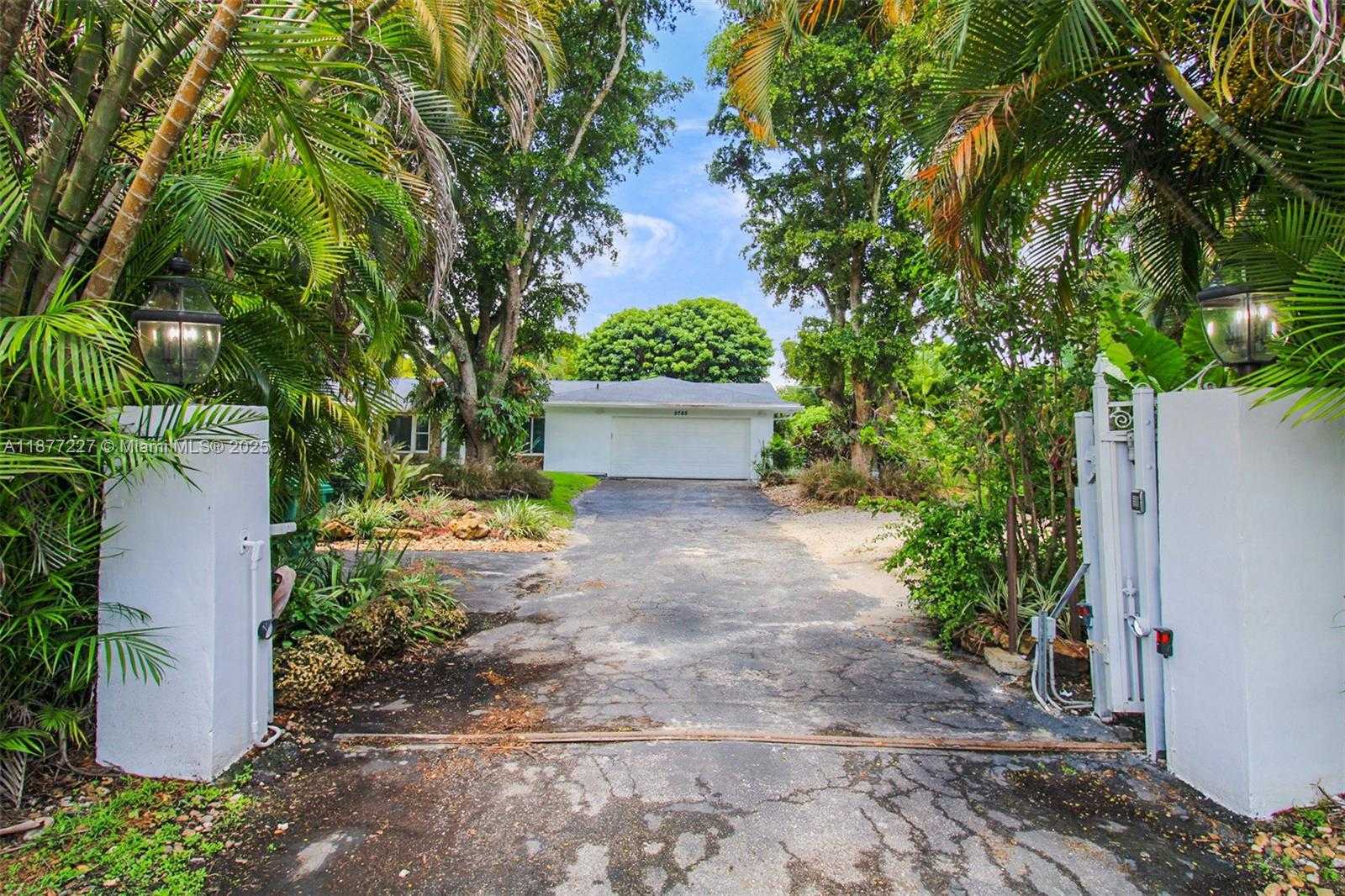 Small Image of 5785 SOUTH WEST 160TH AVE, Southwest Ranches Number 7