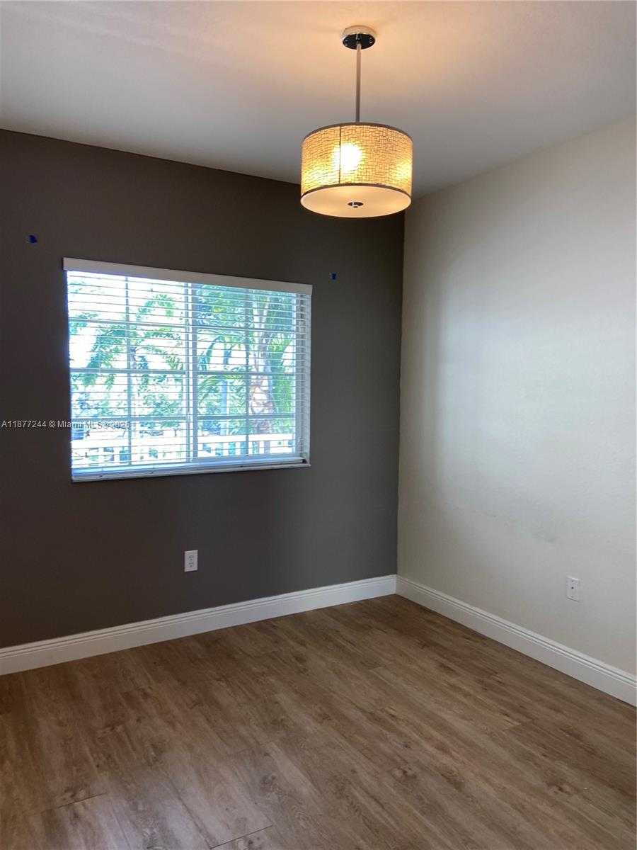 Small Image of 10700 NORTH WEST 66TH ST #305, Doral Number 21