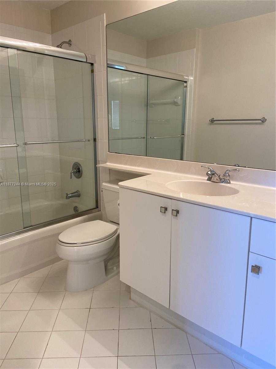 Small Image of 10700 NORTH WEST 66TH ST #305, Doral Number 22