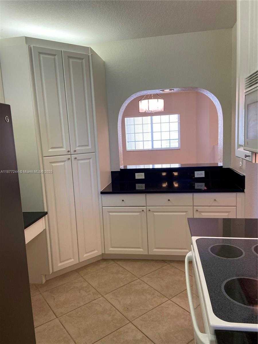 Small Image of 10700 NORTH WEST 66TH ST #305, Doral Number 24