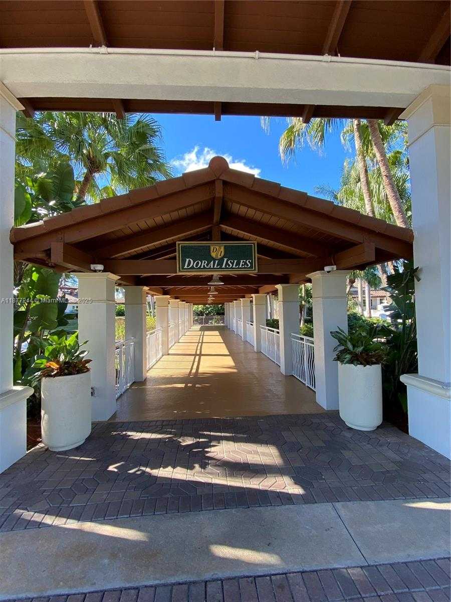 Small Image of 10700 NORTH WEST 66TH ST #305, Doral Number 63