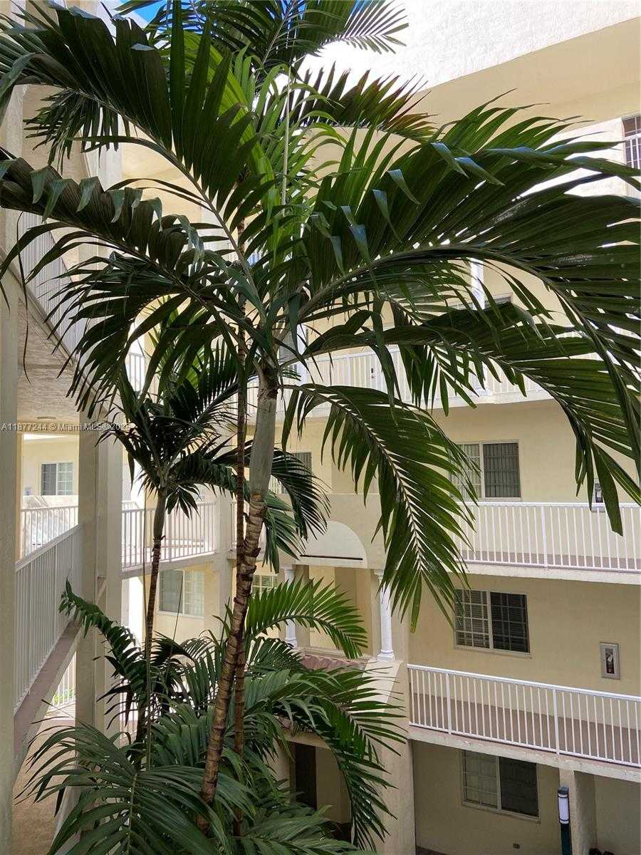 Small Image of 10700 NORTH WEST 66TH ST #305, Doral Number 7