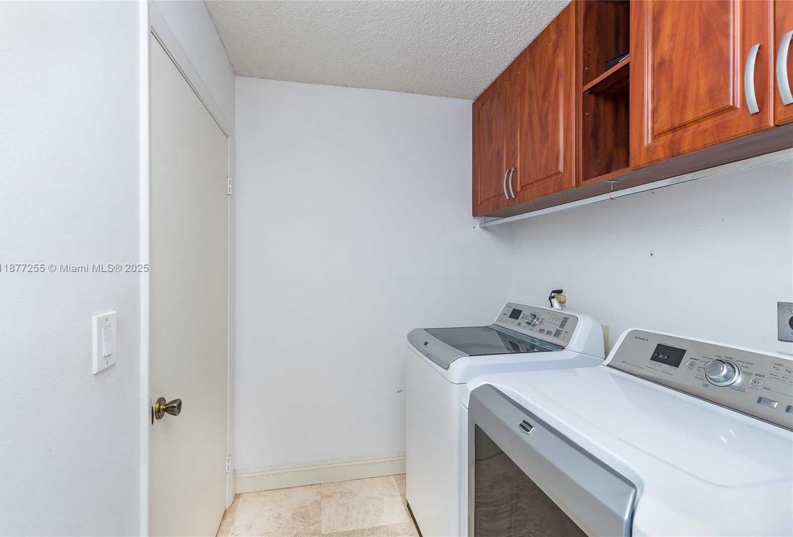 Small Image of 10387 NORTH WEST 43RD TER #10387, Doral Number 10