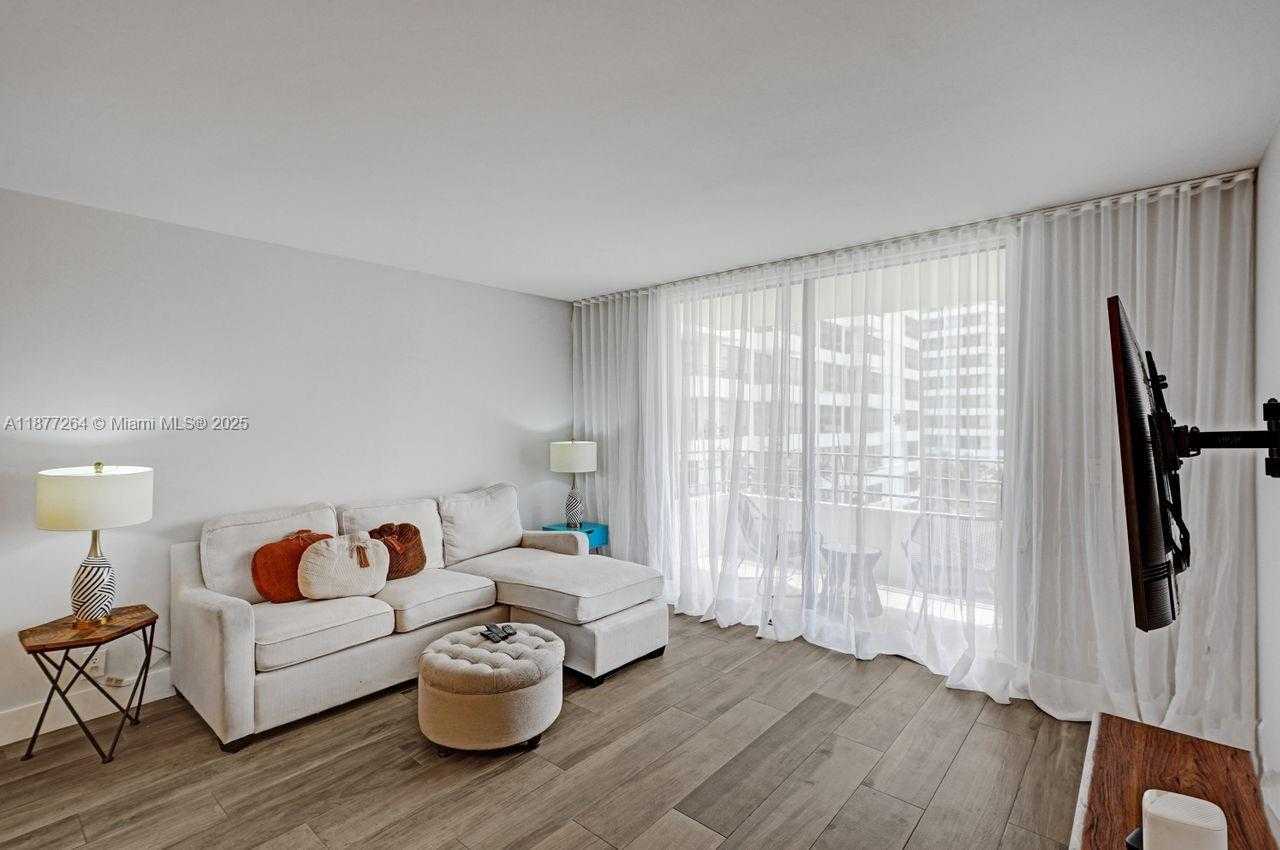 Small Image of 600 THREE ISLANDS BLVD #615, Hallandale Beach Number 10