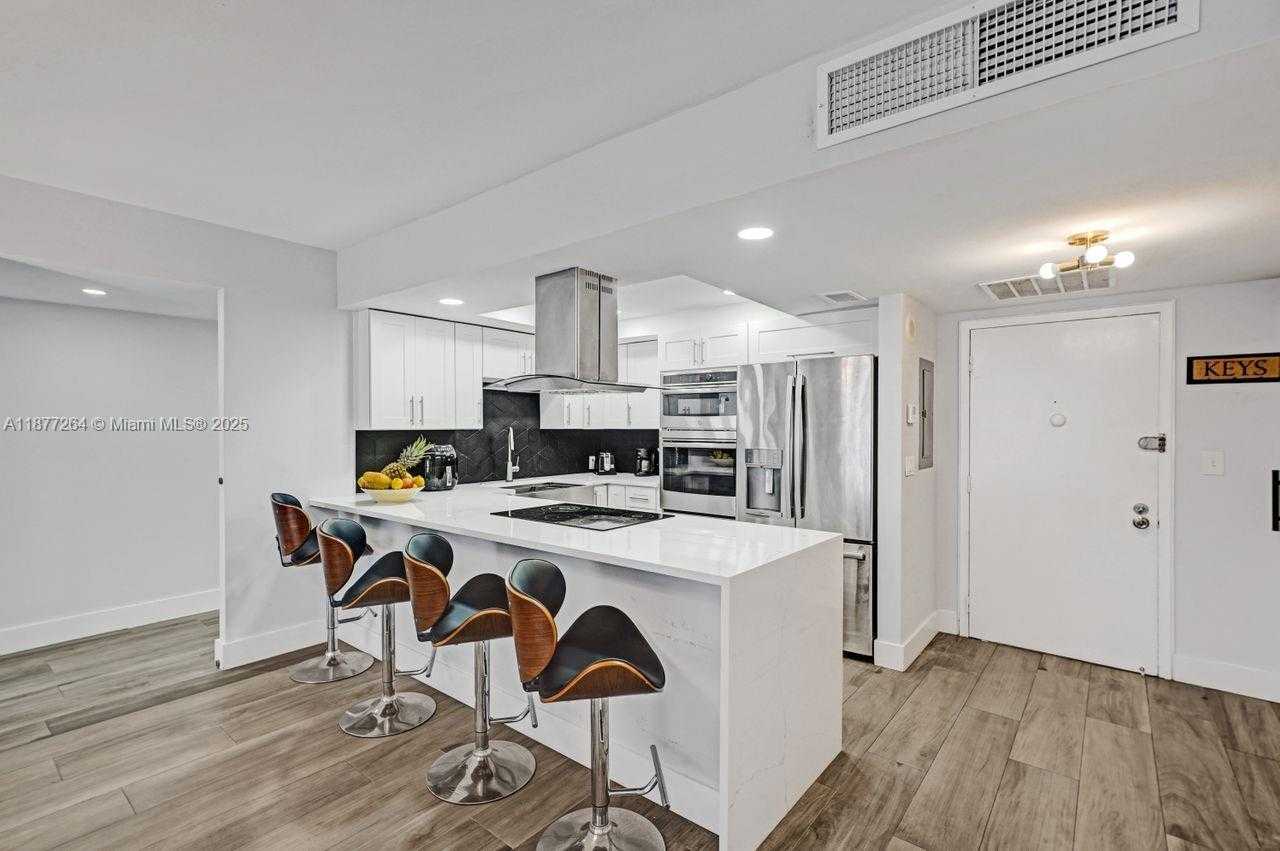 Small Image of 600 THREE ISLANDS BLVD #615, Hallandale Beach Number 16