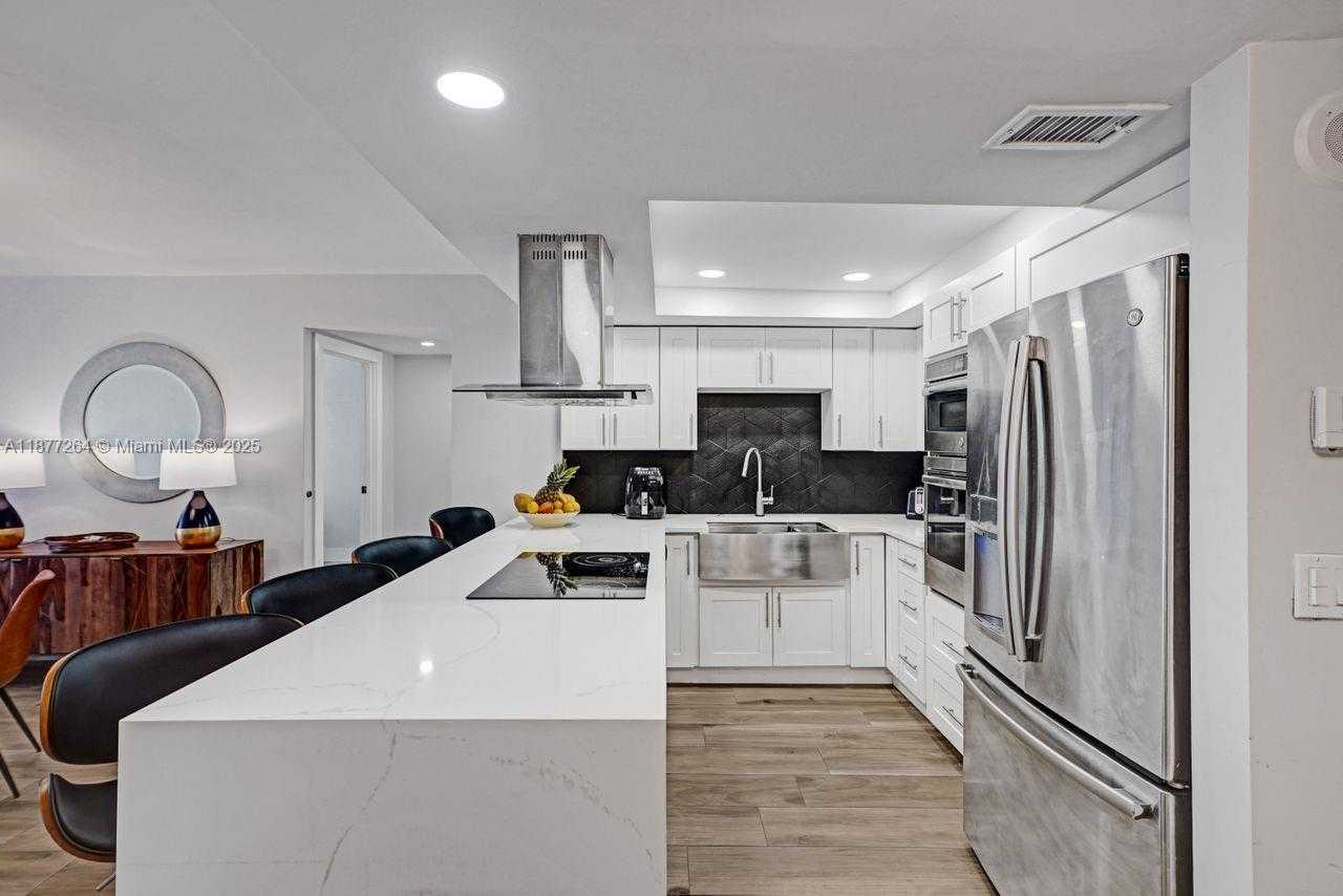 Small Image of 600 THREE ISLANDS BLVD #615, Hallandale Beach Number 19