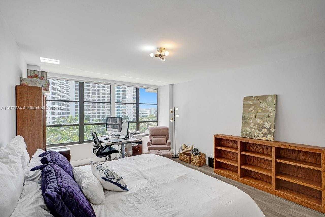 Small Image of 600 THREE ISLANDS BLVD #615, Hallandale Beach Number 23