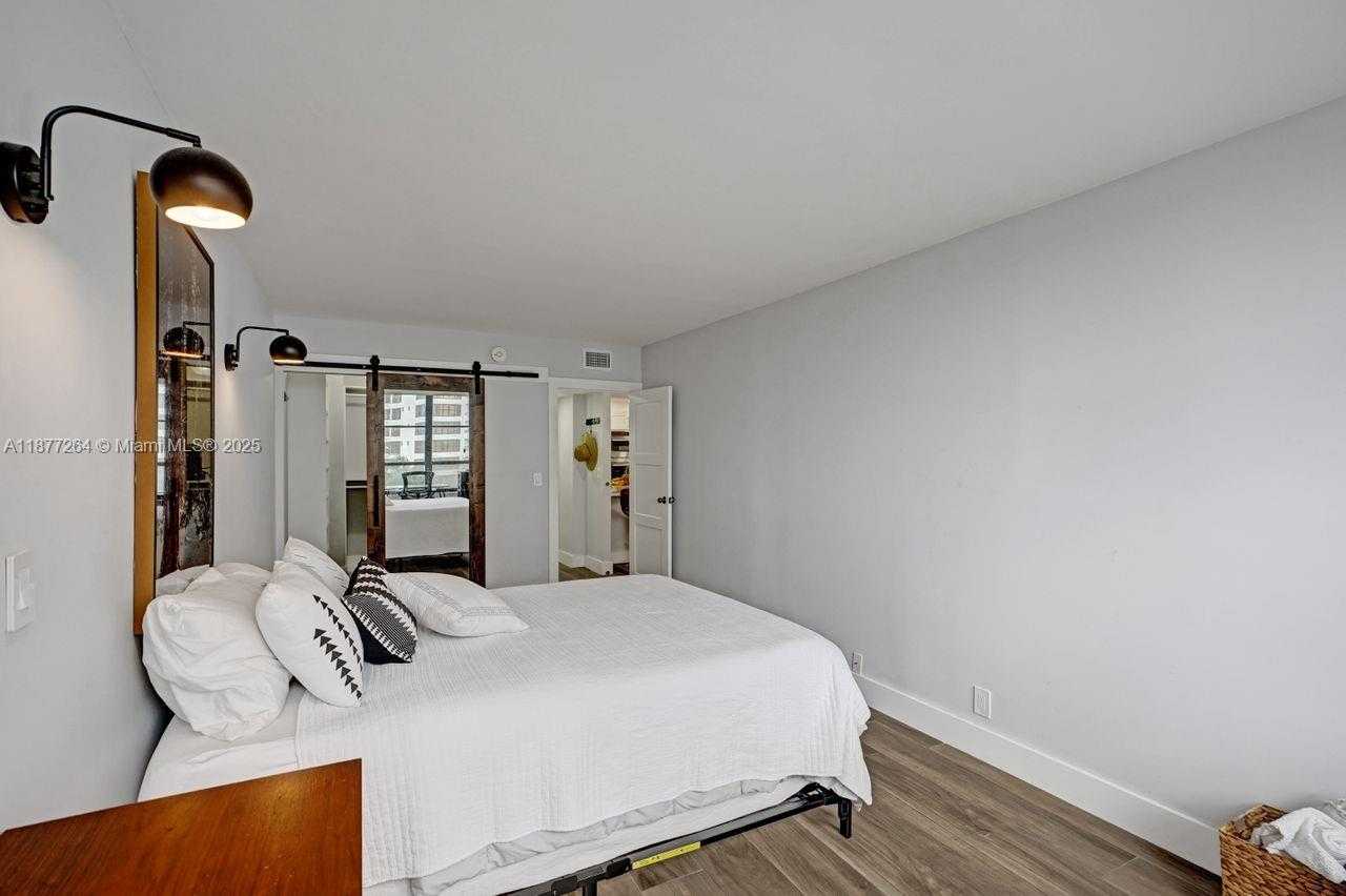 Small Image of 600 THREE ISLANDS BLVD #615, Hallandale Beach Number 39