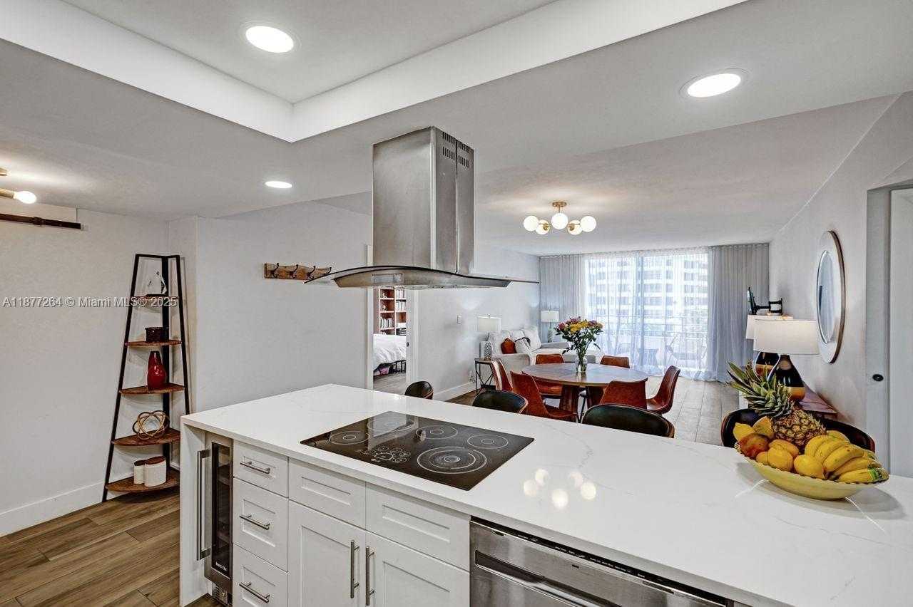 Small Image of 600 THREE ISLANDS BLVD #615, Hallandale Beach Number 4
