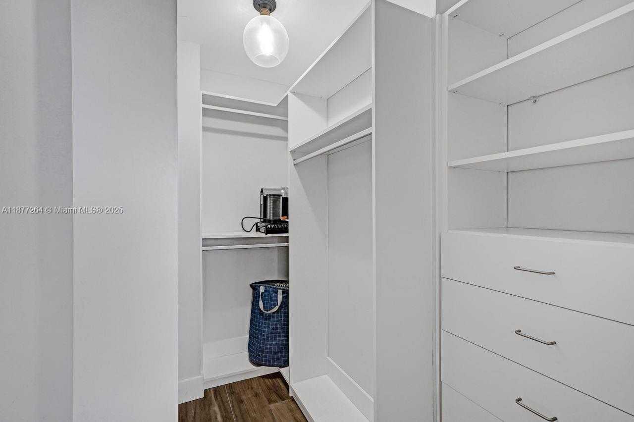 Small Image of 600 THREE ISLANDS BLVD #615, Hallandale Beach Number 43