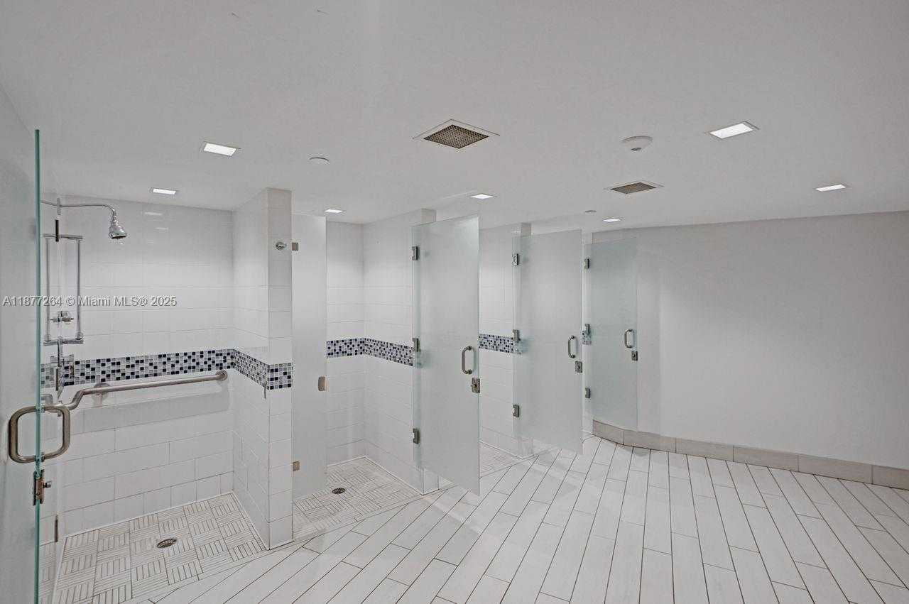 Small Image of 600 THREE ISLANDS BLVD #615, Hallandale Beach Number 61