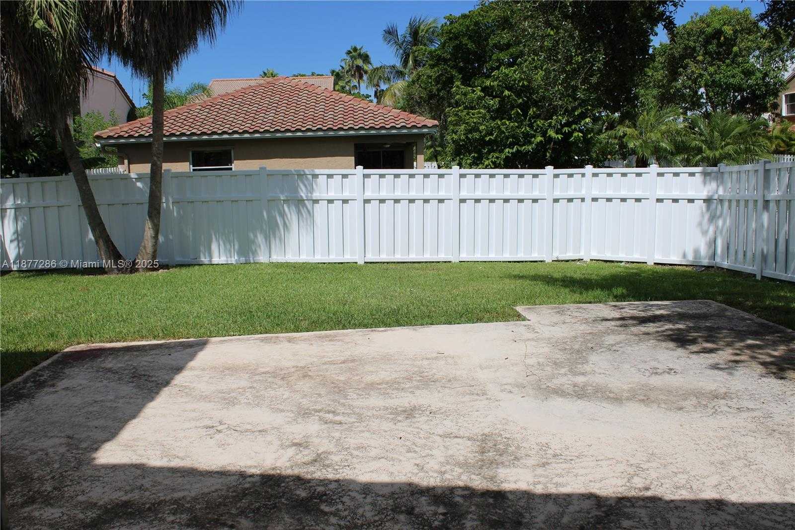 Small Image of 9588 NORTH WEST 9TH CT, Plantation Number 18