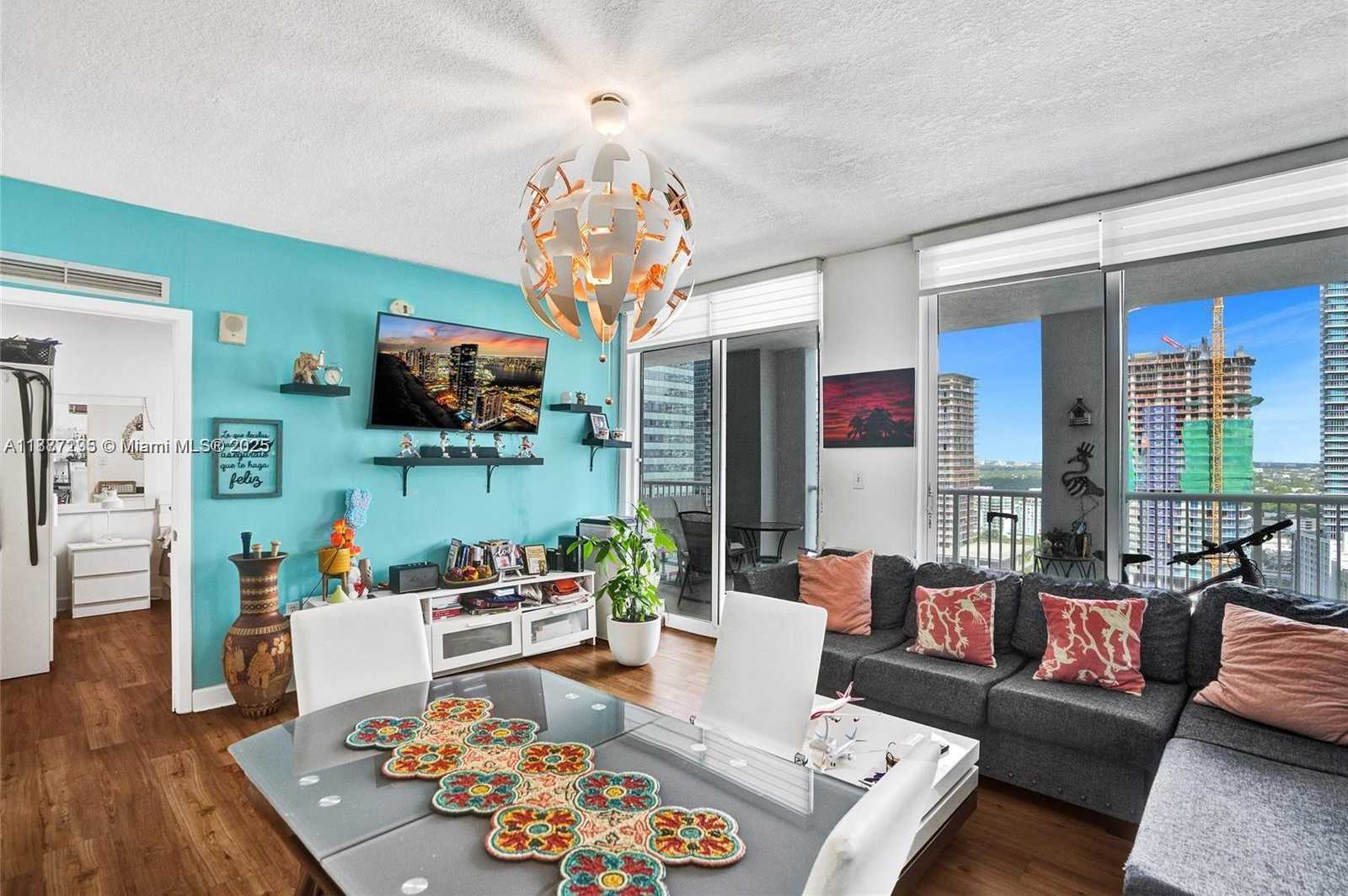 Small Image of 170 SOUTH EAST 14TH ST #2907, Miami Number 4